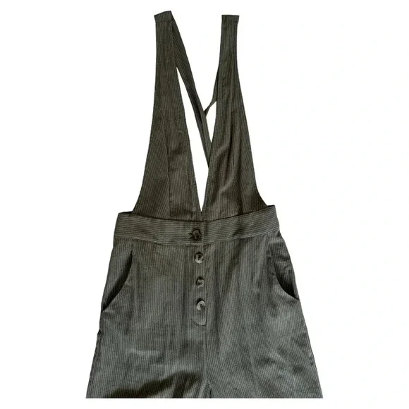 One Clothing olive green pinstripe cropped jumpsuit XS - Picture 3 of 5